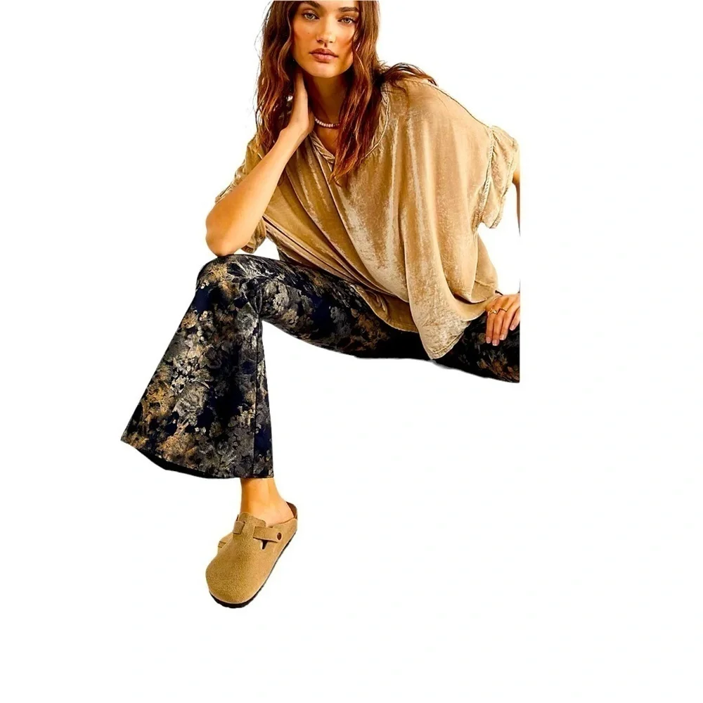 Free People Inferno Stretch Denim Metallic Abstract Floral‎ Raw Hem Flare Jeans